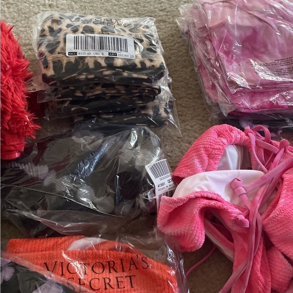 NWT VICTORIA SECRET MYSTERY BUNDLE​​​​​​​​ - Picture 3 of 4